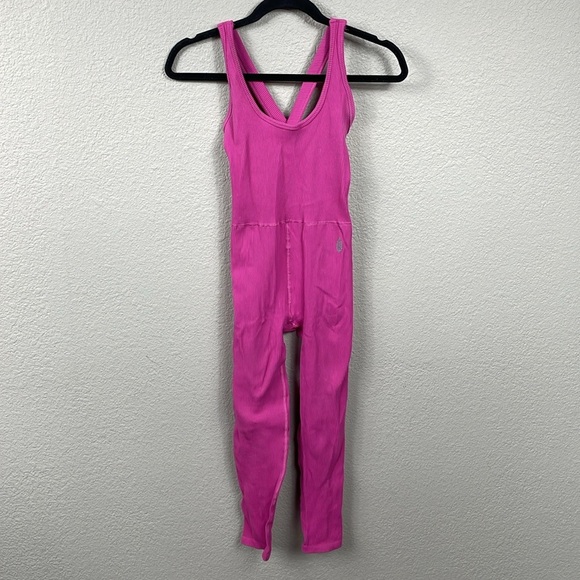 New FP Movement Free Throw One Piece Jumpsuit Pink Stretch Athletic Sz S - Picture 2 of 9